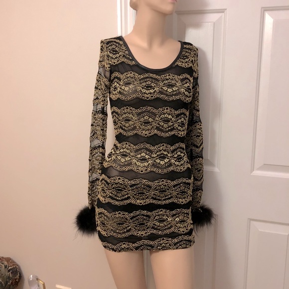 Beautiful black and gold dress - Picture 2 of 4